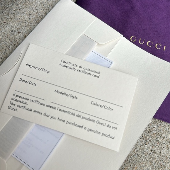 GUCCI Purple velvet hard shell clamshell sunglasses case 3.5 x 6.75in - Picture 3 of 5